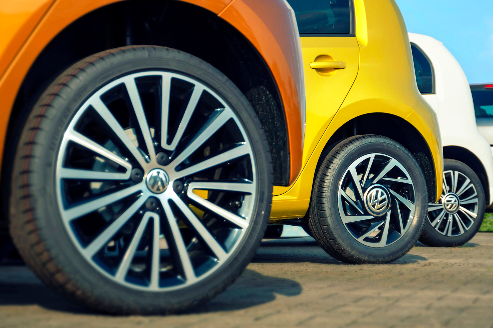 Ставим запаску: как самостоятельно поменять пробитое колесо на авто